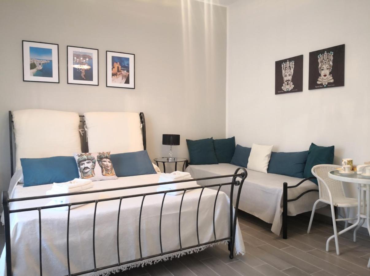 Casa La Morettina - Cortile Privato Interno シラクーサ エクステリア 写真