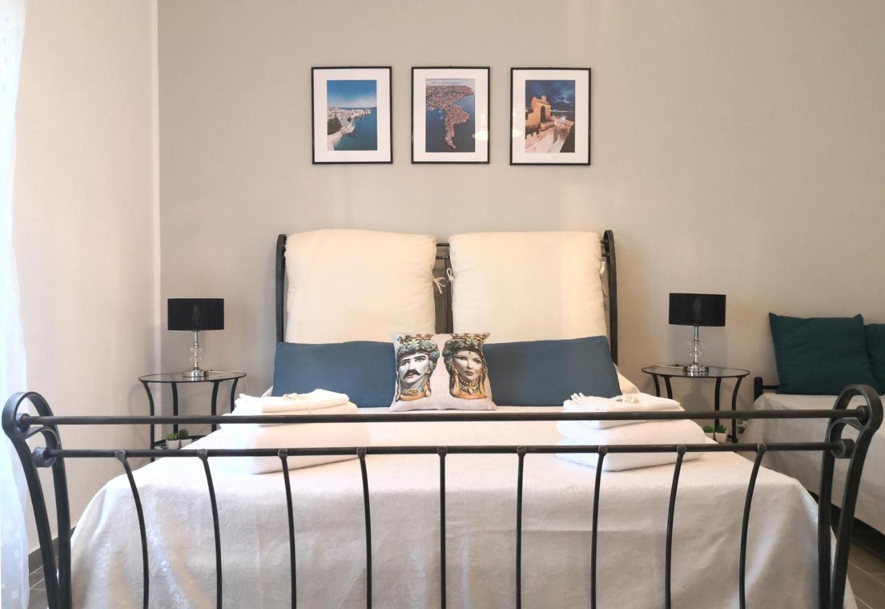 Casa La Morettina - Cortile Privato Interno シラクーサ エクステリア 写真